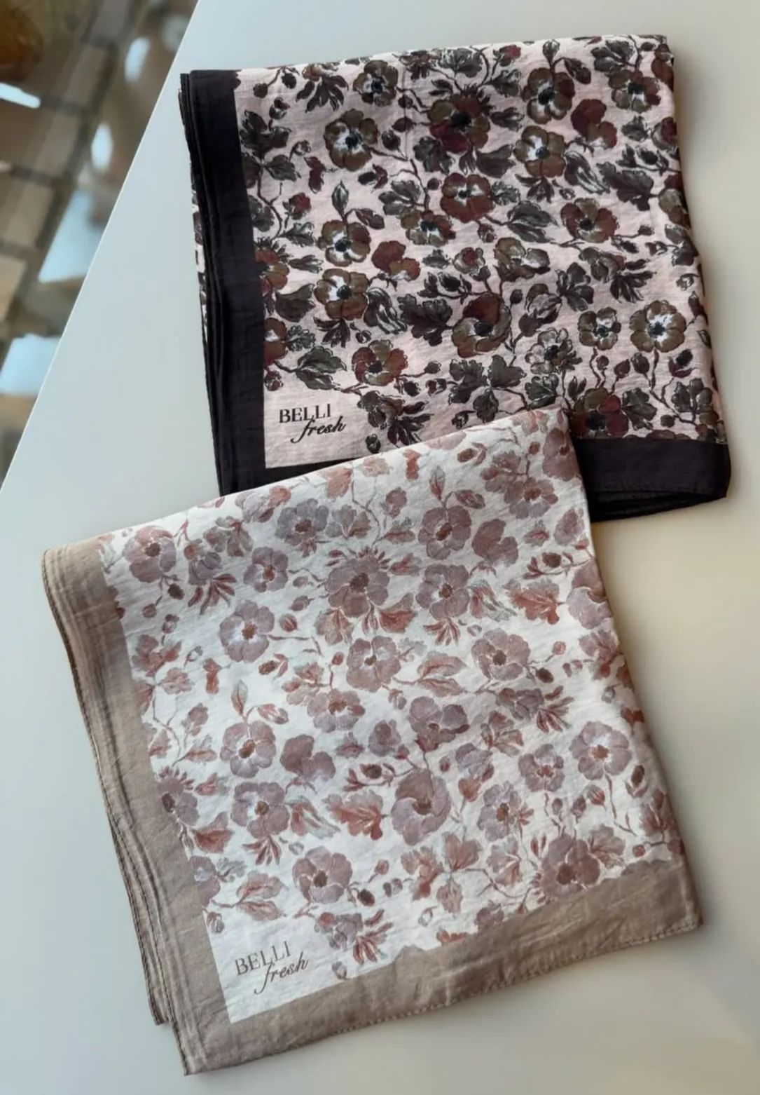 🌸 GhayatStyle™ Belli Fresh Sanda Eşarp – Şıklığın Çiçeklerle Buluştuğu An